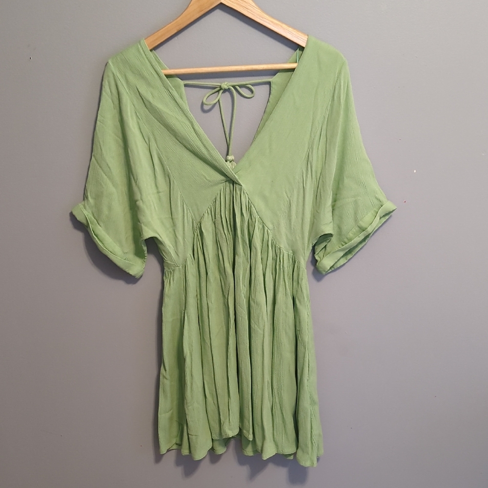 O'Neill Light Green V-Neck Tie-Back Tunic with Pockets Size S